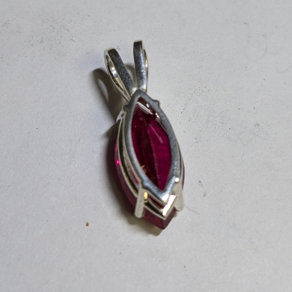 HUGE synthetic ruby pendant in sterling silver - Picture 4 of 4